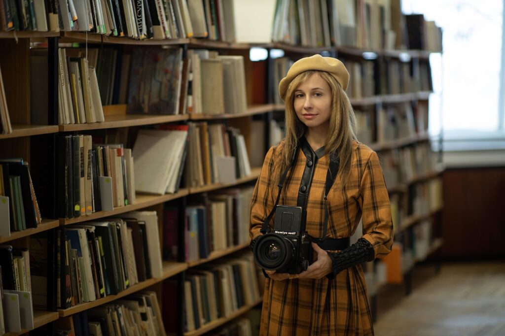 woman, photographer, library, retro, vintage, education, journalist, shelves, books, fashion, camera, the reporter, past, nostalgia, mamiya, woman, woman, library, library, library, library, library, vintage, vintage, journalist